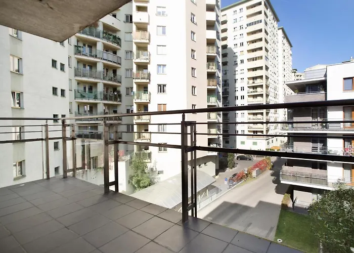 2 Bedrooms Bukowinska P&O Serviced Apartments