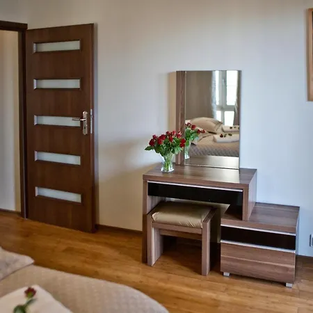 2 Bedrooms Bukowinska P&O Serviced Apartments Varšava Exteriér fotografie