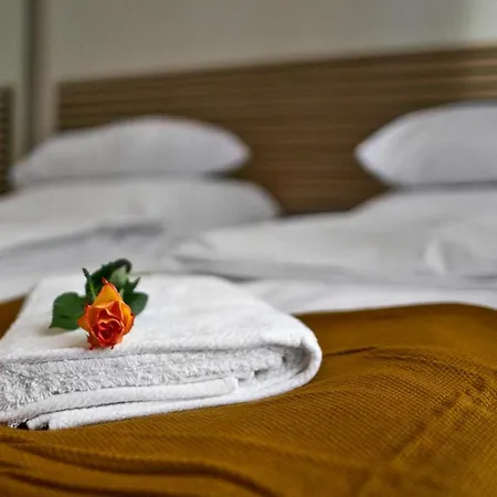 2 Bedrooms Bukowinska P&O Serviced Apartments Varšava Exteriér fotografie