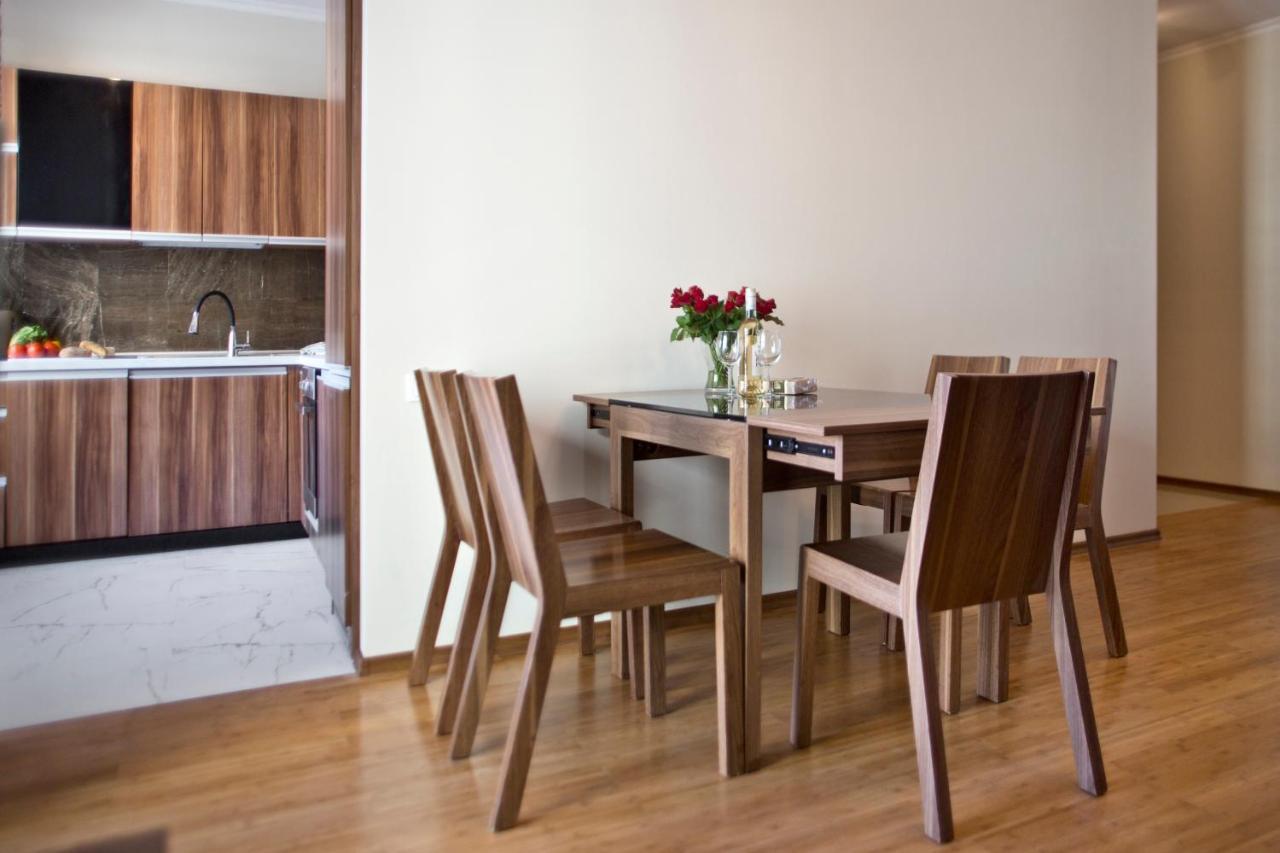 2 Bedrooms Bukowinska P&o Serviced Warszawa